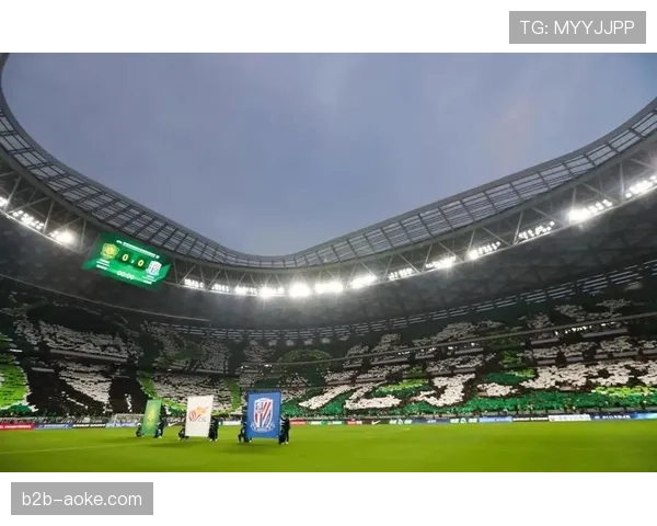 京沪大战球迷氛围热烈，北京工人体育场迎来新赛季首场主场赛事